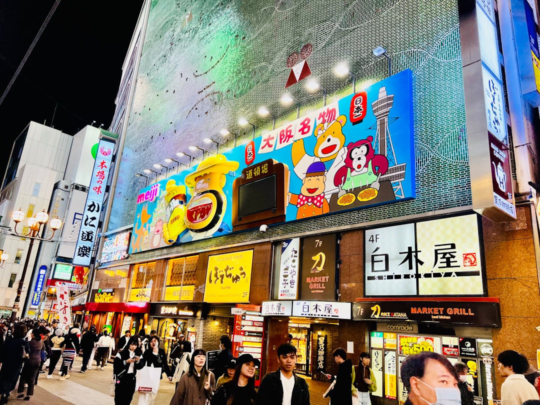 Centra handlowe drugiej generacji. Co wyróżnia je na tle klasycznych galerii?